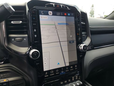 Used 2022 RAM 3500 Limited w/ Max Tow Package image 27