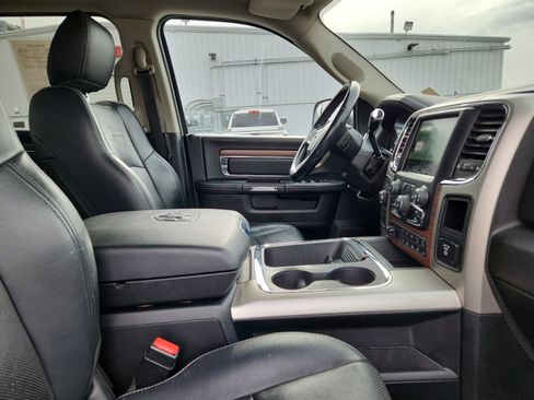 Used 2018 RAM 2500 Laramie image 19