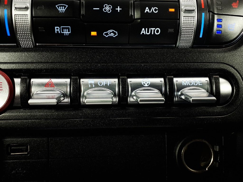 Used 2019 Ford Mustang GT Premium w/ Equipment Group 401A RWD image 23