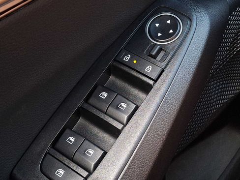 Used 2024 Kia Seltos EX AWD/4WD image 25