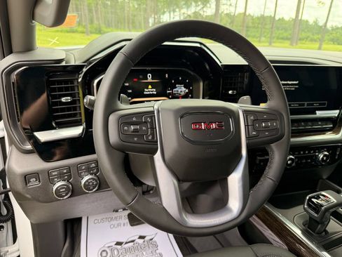 New 2026 GMC Sierra 1500 Elevation w/ Elevation Premium Package AWD/4WD image 16