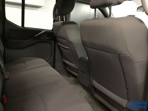 Used 2017 Nissan Frontier SV image 34