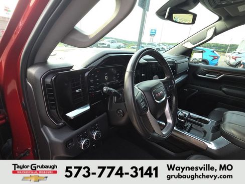 Used 2023 GMC Sierra 1500 SLT w/ SLT Premium Plus Package AWD/4WD image 16