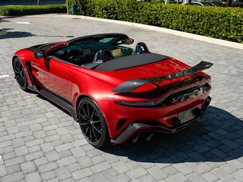 Used 2023 Aston Martin V12 Vantage Roadster image 21