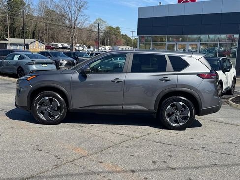 Used 2025 Nissan Rogue SV image 6