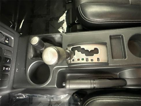 Used 2014 Toyota FJ Cruiser Base w/ Upgrade Package image 27