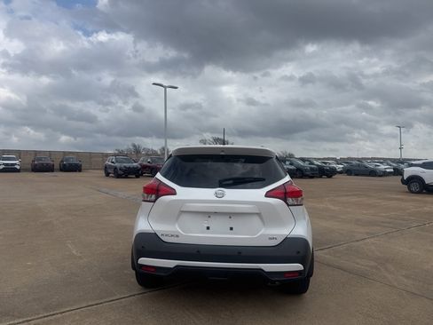 Certified 2020 Nissan Kicks SR w/ SR Premium Package image 13