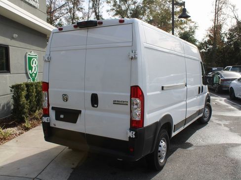 Used 2023 RAM ProMaster 2500 image 15
