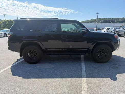 Certified 2024 Toyota 4Runner SR5 Premium w/ Moonroof Package AWD/4WD image 3