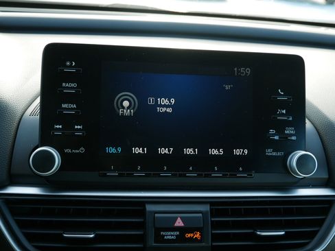 Used 2019 Honda Accord LX image 21