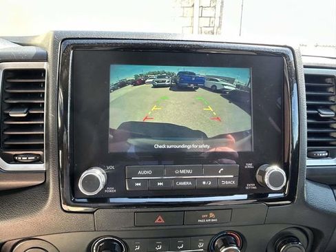 Used 2022 Nissan Frontier SV RWD image 15