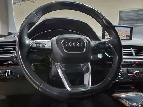 Used 2017 Audi Q7 3.0T Premium Plus image 30