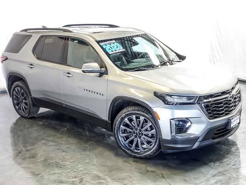 Used 2023 Chevrolet Traverse RS AWD/4WD image 6