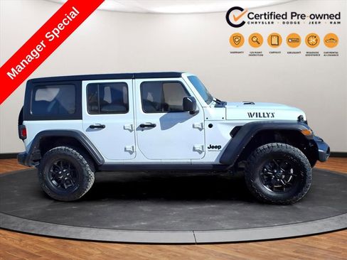 Used 2024 Jeep Wrangler Unlimited Sport AWD/4WD image 2