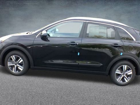 Used 2022 Kia Niro LXS image 11