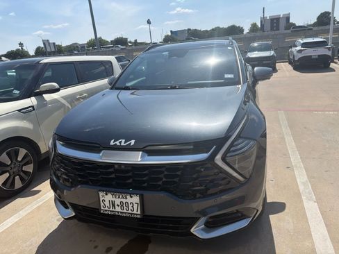 Certified 2023 Kia Sportage SX FWD image 2