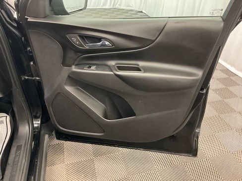 Used 2018 Chevrolet Equinox LT AWD/4WD image 32