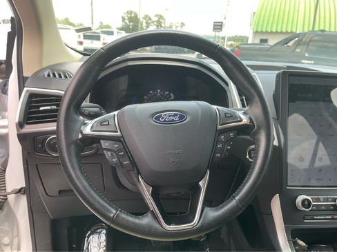 Used 2024 Ford Edge SEL AWD/4WD image 15