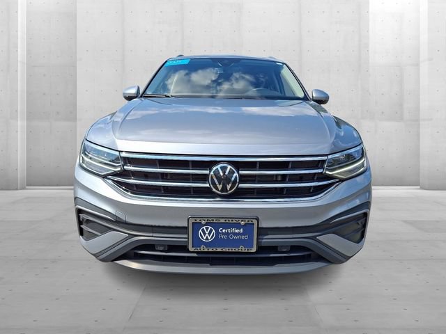 Used 2024 Volkswagen Tiguan SE AWD/4WD image 2