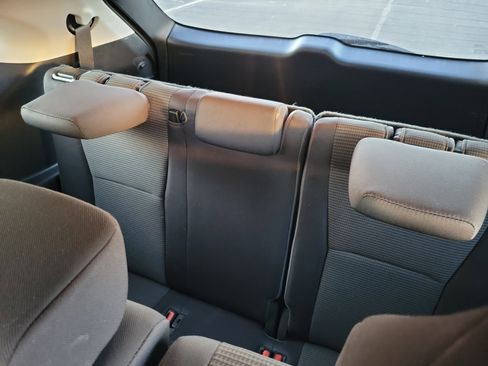 Certified 2021 Toyota Highlander LE image 10