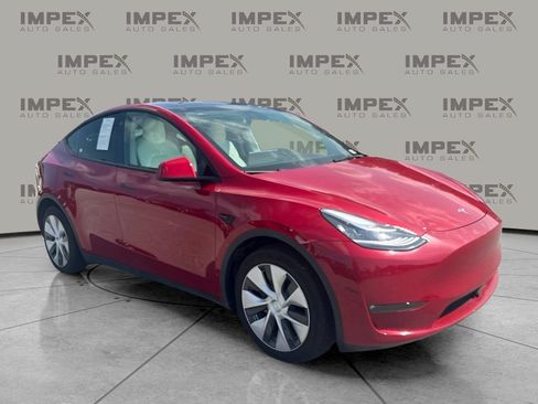 Used 2021 Tesla Model Y Long Range AWD/4WD image 4