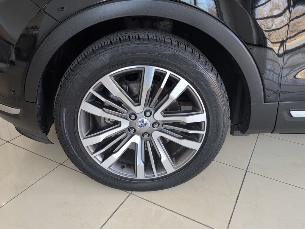 Used 2018 Ford Explorer Platinum AWD/4WD image 55