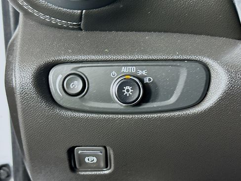 Used 2024 Chevrolet Blazer LT w/ Sound & Technology Package image 16