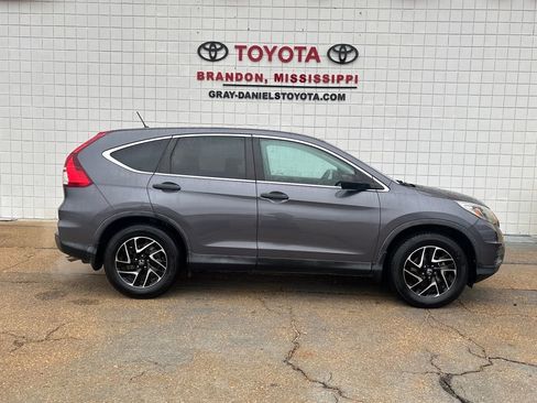 Used 2016 Honda CR-V SE image 1
