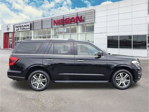 Used 2024 Ford Expedition Limited image 8