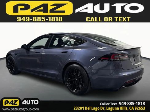 Used 2022 Tesla Model S Plaid image 3