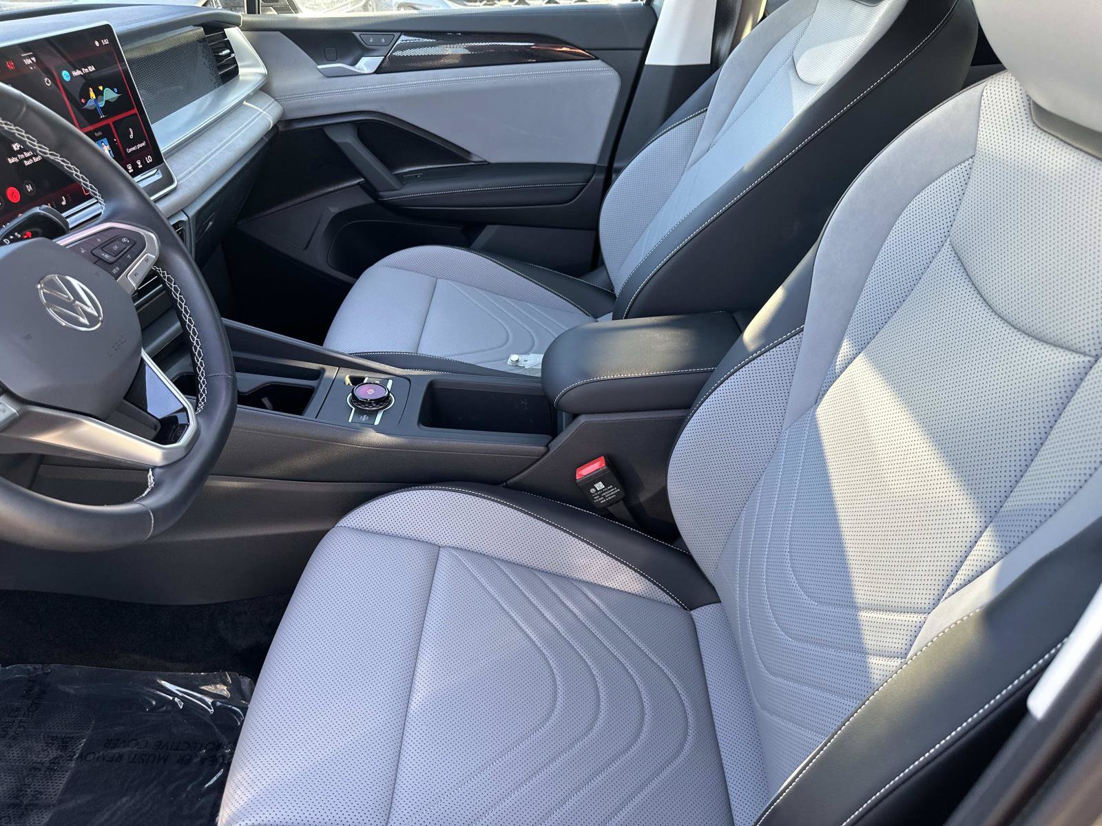 Certified 2026 Volkswagen Tiguan SE FWD image 22