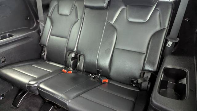 Used 2025 Kia Telluride S AWD/4WD image 18