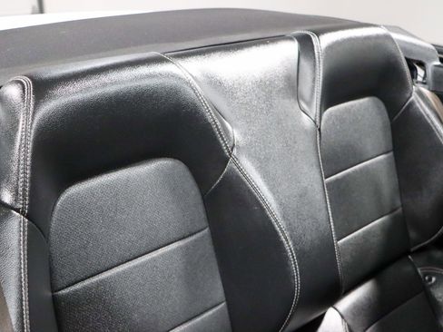 Used 2022 Ford Mustang Premium RWD image 27