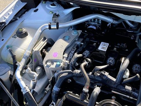 Used 2024 Nissan Sentra SR w/ SR Premium Package image 32