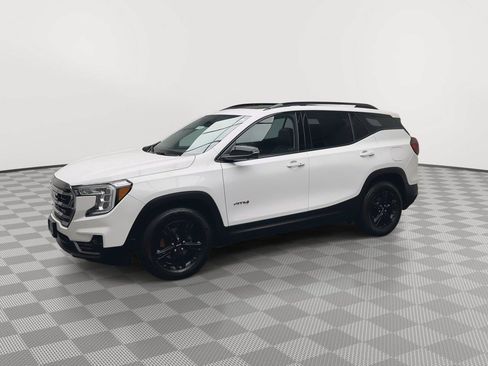 Certified 2024 GMC Terrain AT4 w/ Tech Package AWD/4WD image 38
