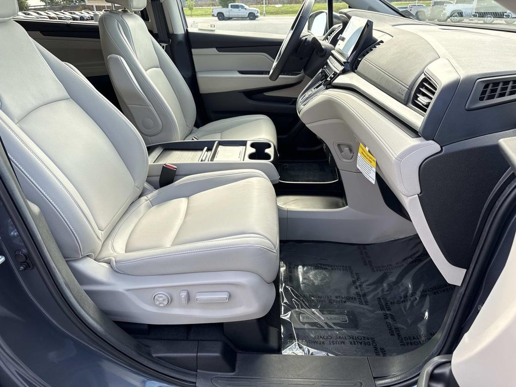 Used 2026 Honda Odyssey EX-L image 20