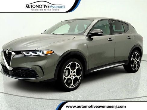 Used 2024 Alfa Romeo Tonale Ti w/ Active Assist Package AWD/4WD image 1