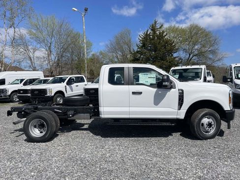 New 2026 Ford F350 XL AWD/4WD image 2