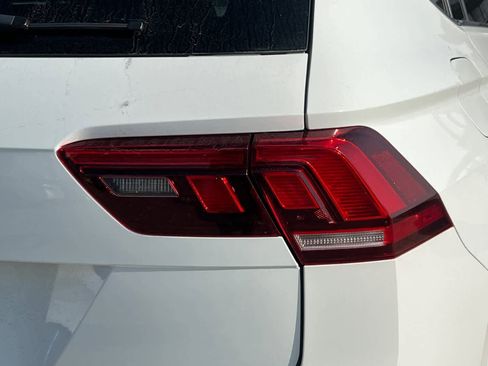 Used 2019 Volkswagen Tiguan SE image 15