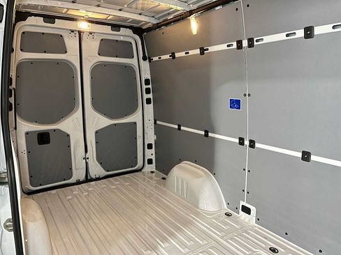 Used 2025 Mercedes-Benz Sprinter 2500 image 14