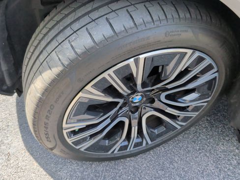 Used 2025 BMW X3 xDrive30i w/ Premium Package AWD/4WD image 13