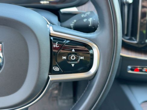 Used 2019 Volvo XC60 T5 Inscription w/ Protection Package Premier image 18