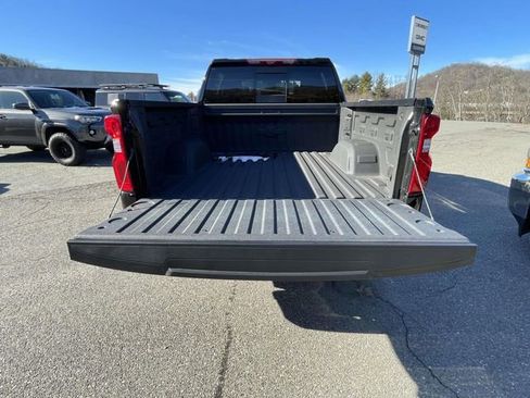 Certified 2025 Chevrolet Silverado 1500 ZR2 w/ Technology Package image 9