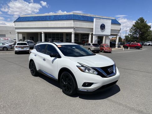 Used 2017 Nissan Murano Platinum w/ Platinum Technology Package AWD/4WD image 2