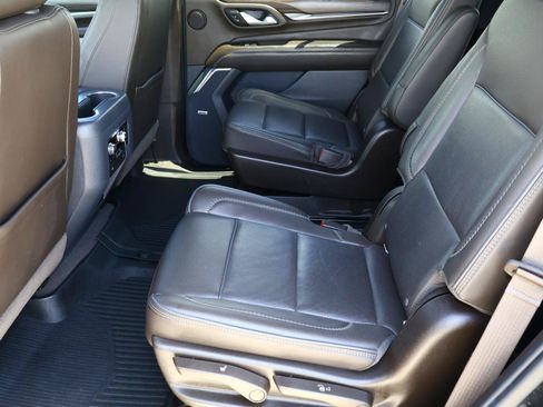 Used 2021 GMC Yukon Denali RWD image 21