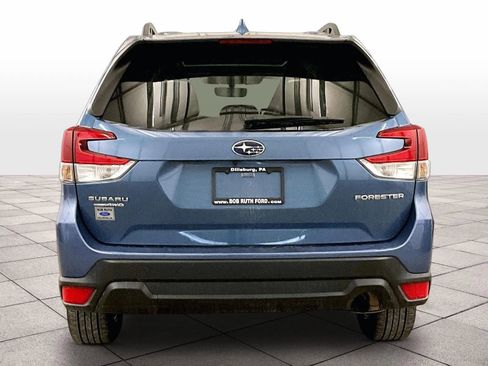 Used 2022 Subaru Forester Premium AWD/4WD image 4