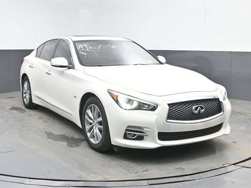 Used 2017 INFINITI Q50 3.0t Premium RWD image 2