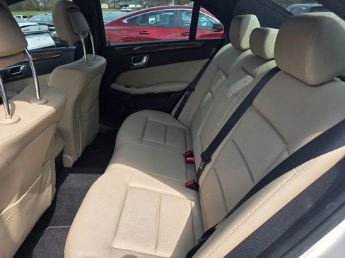 Used 2010 Mercedes-Benz E 350 Luxury image 15