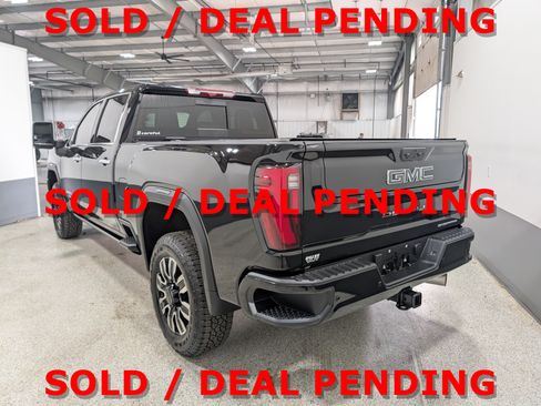 Used 2025 GMC Sierra 2500 Denali Ultimate AWD/4WD image 5