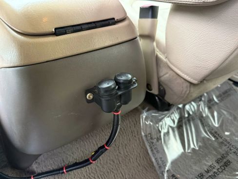 Used 2000 Ford F350 4x4 Crew Cab DRW Super Duty image 26